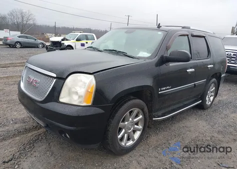 2008 GMC Yukon Denali z USA, uszkodzony, nr VIN 1GKFK63878J190088